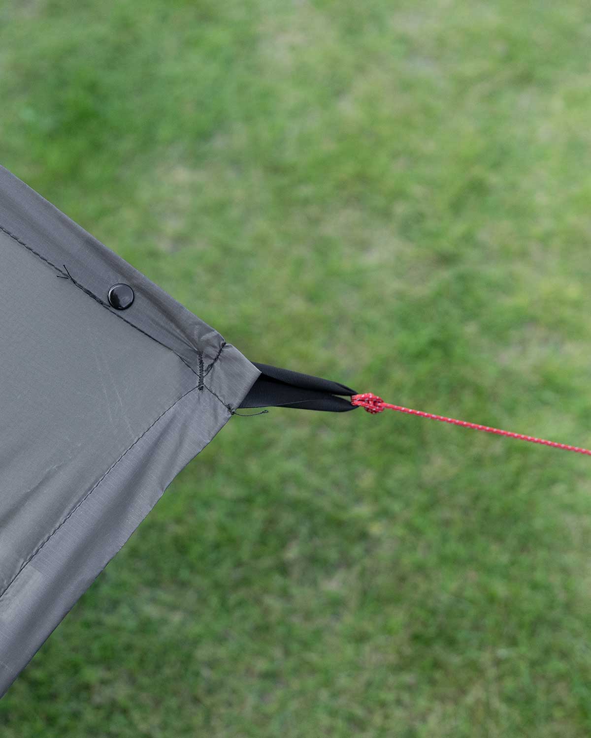 Equinox Ultralite Poncho Shelter|タイアウトループ詳細