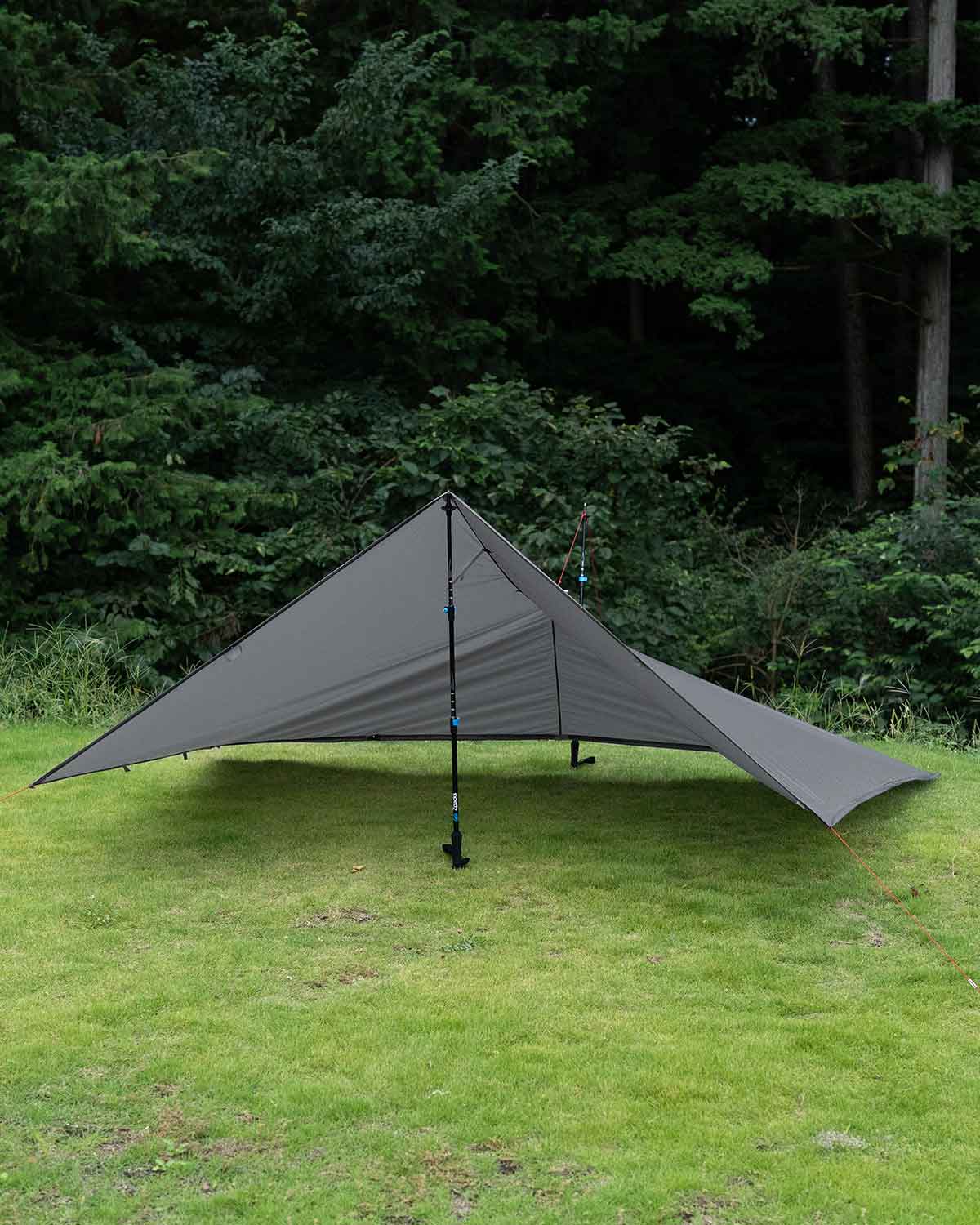 Equinox Globe Skimmer Ultralite Tarp 8×10 Gray|設営イメージ