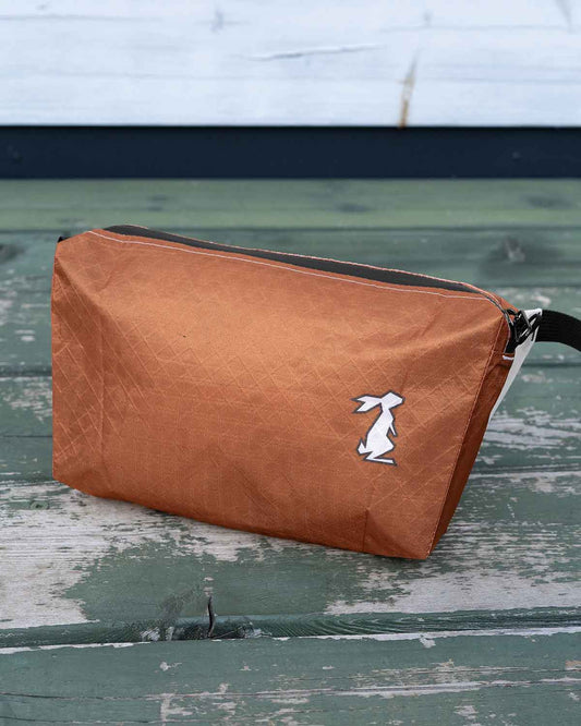 High Tail Designs Ultralight Fanny Pack v1.5|Chestnut|製品外観(TX95モデル)