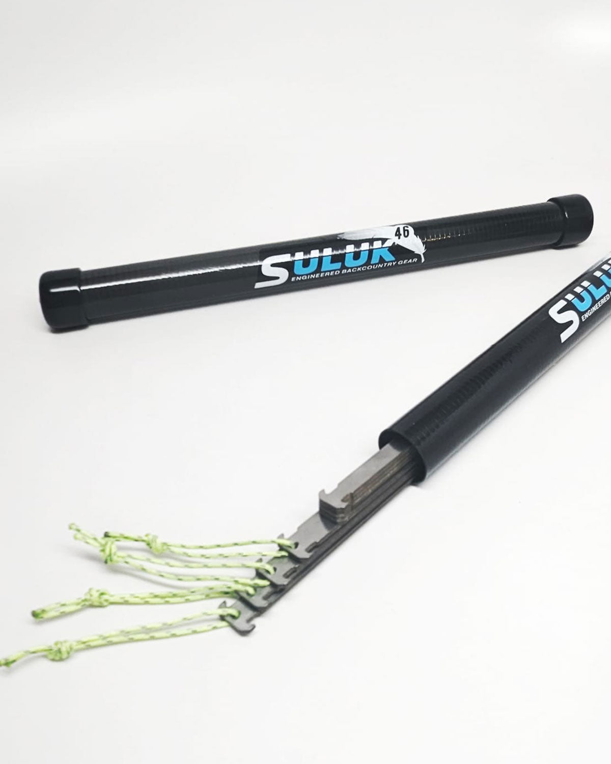SULUK46 Atani Carbon Fiber Storage Tube|公式製品画像 カーボンファイバー製収納チューブ