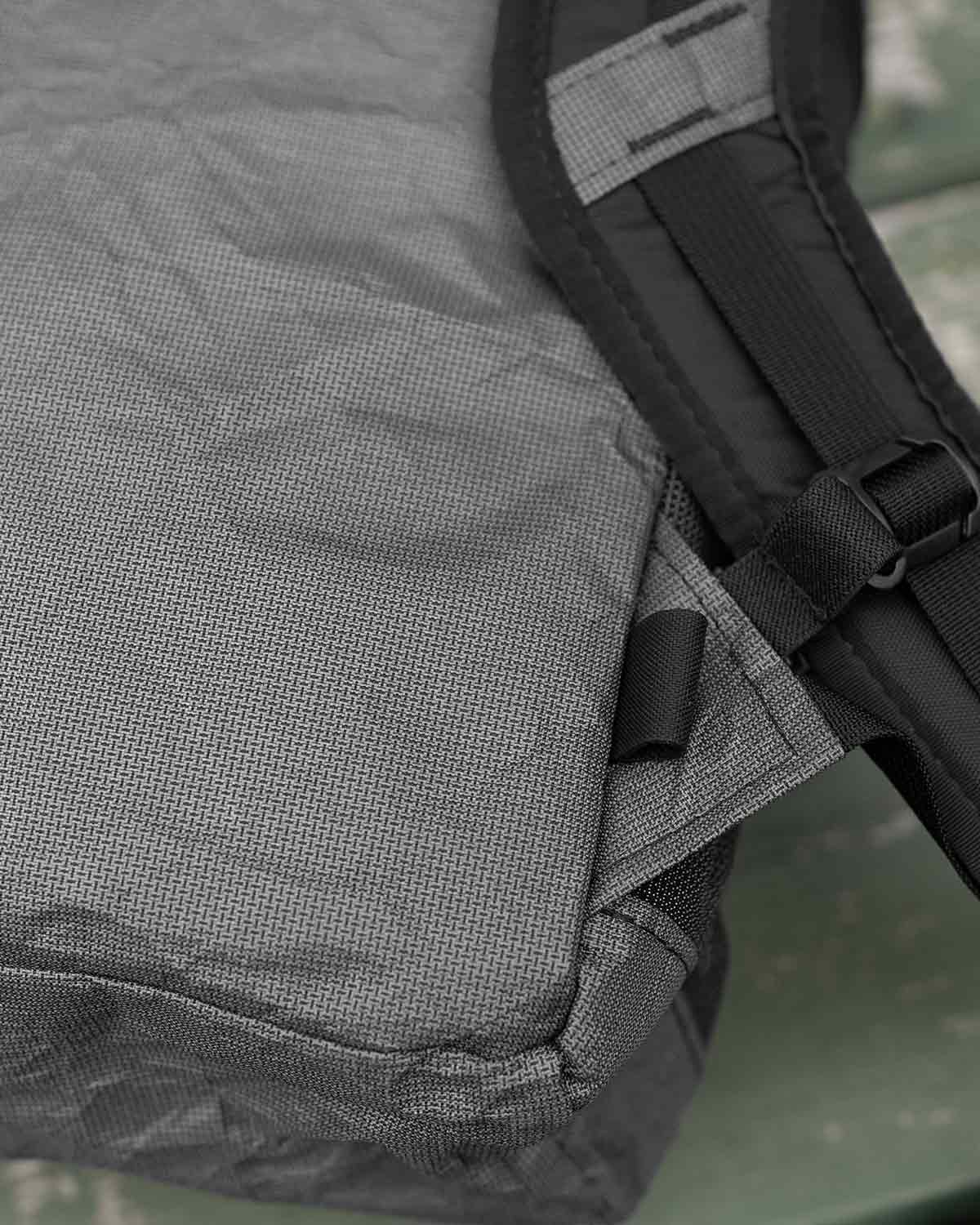 ULA Equipment ULTRA PACKRAT|詳細画像 背面 ヒップベルト装着用ループ