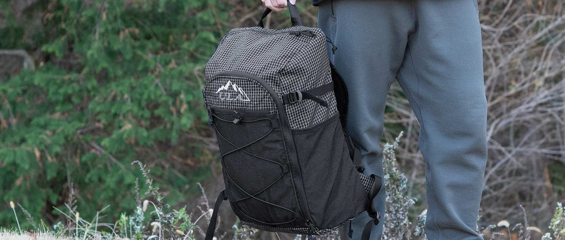 ULA Equipment Dragonfly｜ワンバッグトラベルに最適な軽量バックパックのヒーローイメージ