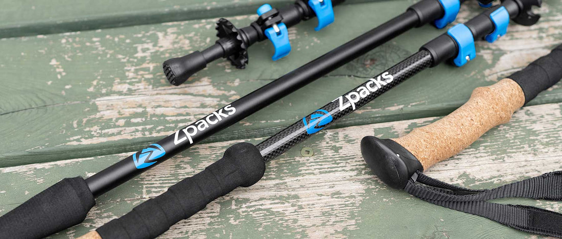 ZpacksのMinimalistとCarbon Fiber Trekking Pole｜斜め上からの製品画像