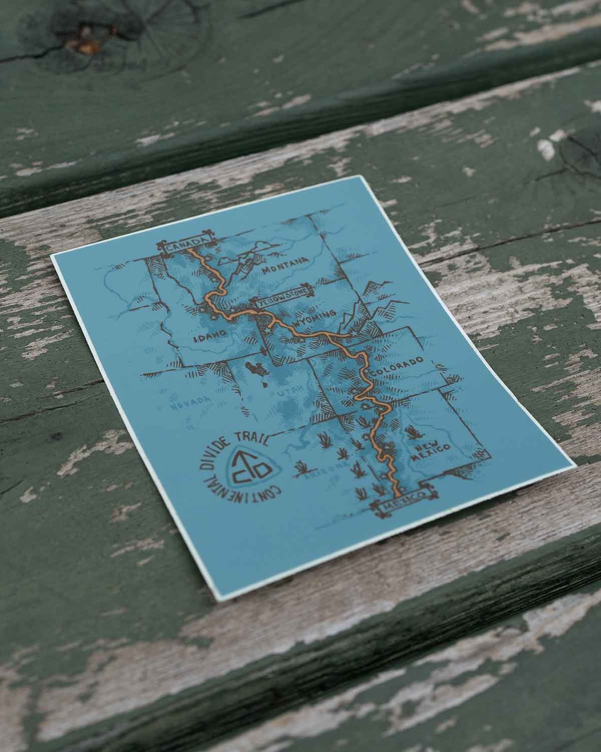 CDT Trail Map Sticker｜公式ステッカー製品画像｜斜めからのビュー