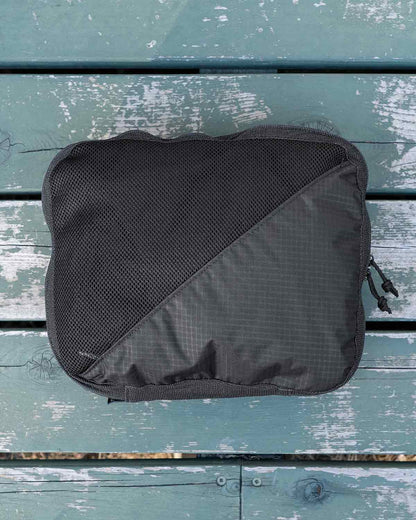 ULA Equipment Conforming Compression Cubes Large｜Largeサイズの外観（製品詳細）