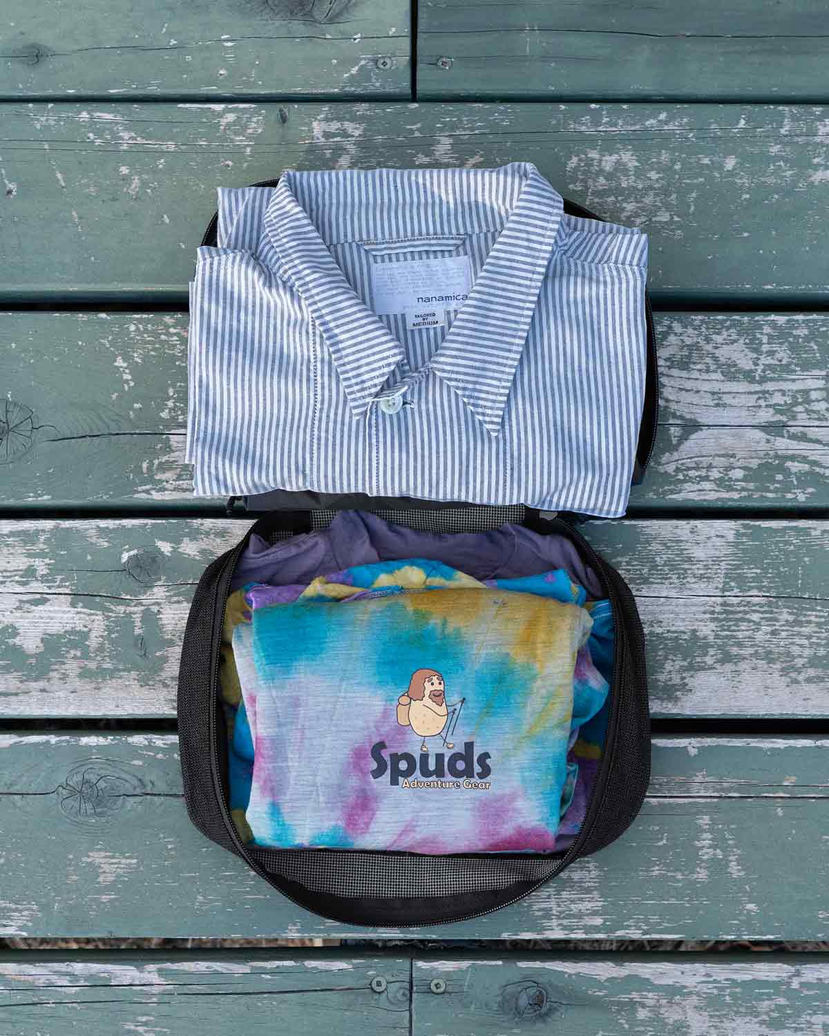 ULA Equipment Conforming Compression Cubes Medium｜収納できるアイテム例（使用イメージ）