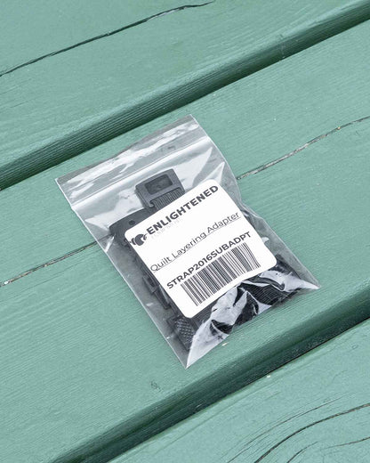 Enlightened Equipment Quilt Layering Adapter｜パッケージに入った製品画像
