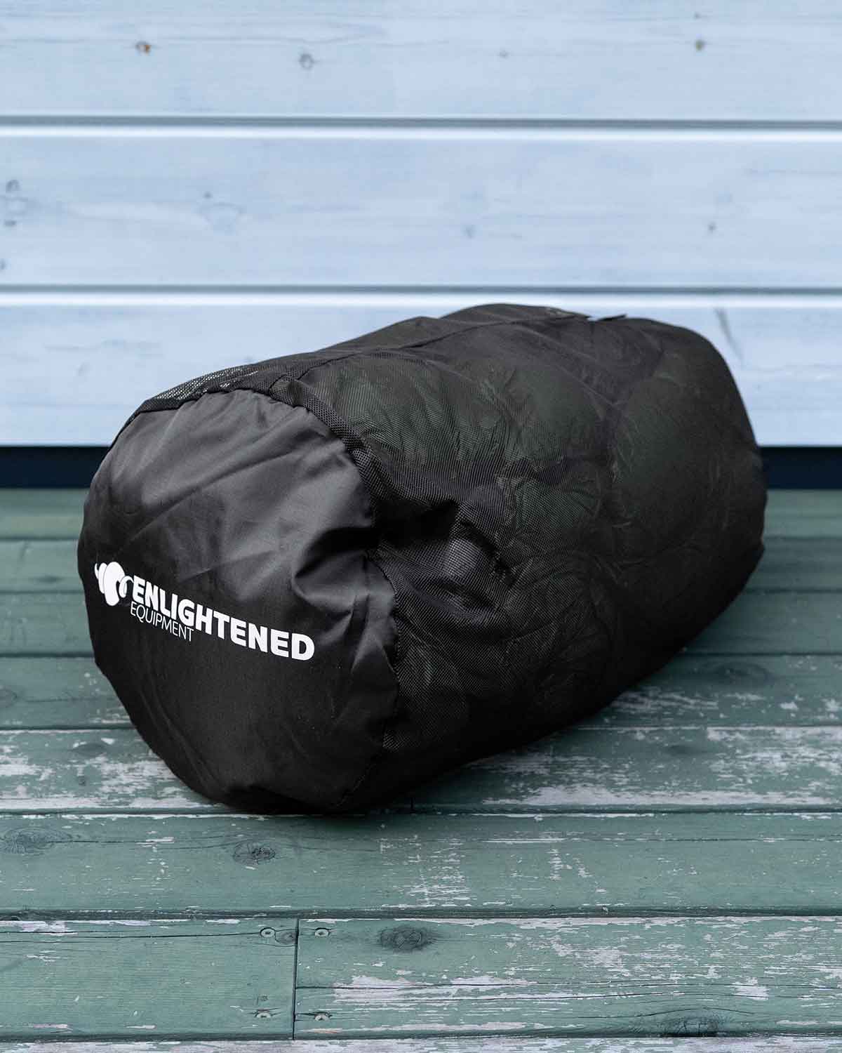 Enlightened Equipment Revelation 850 30°F ｜3.5シーズン対応 UL