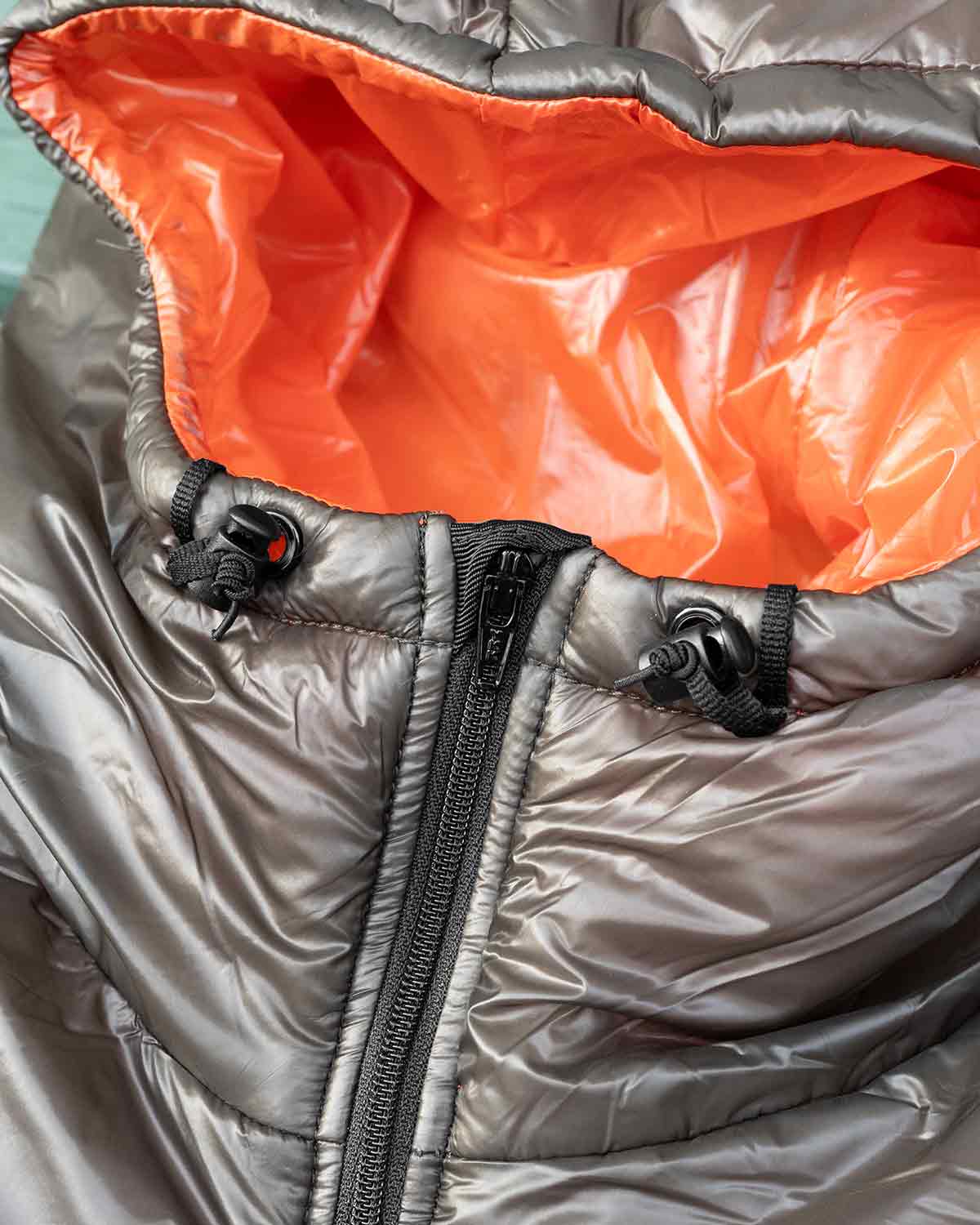 Enlightened Equipment Men's Torrid Jacket｜フード部分のショックコード・ディテール