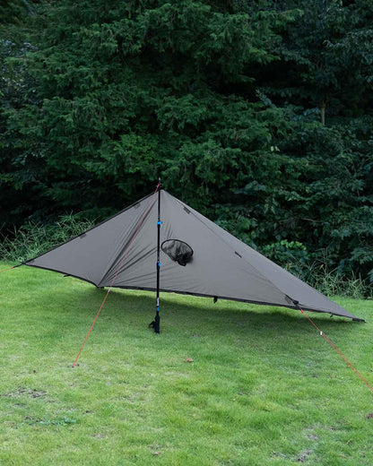 Equinox Ultralite Poncho Shelter｜タープ設営イメージ