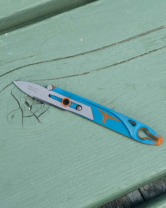 Gear Swifts Scalpel Knife No.36 Tick Remover｜製品画像（Blue / Orange）