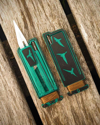 Gear Swifts Scalpel No.11 Sewing Kit｜製品画像（Black / Green）