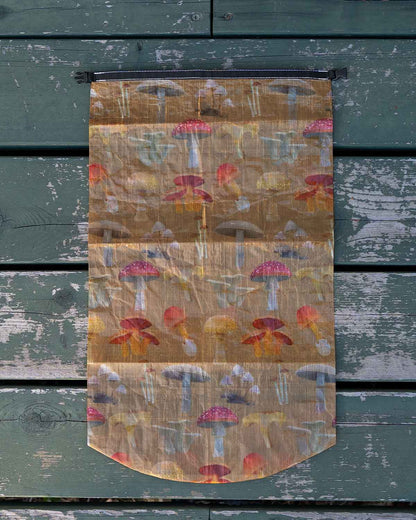 High Tail Designs Roll-Top Stuff Sack｜Ash Ryan Botany Poster｜Large サイズ 平置き