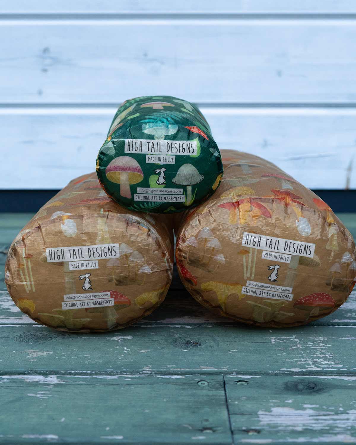 High Tail Designs Roll-Top Stuff Sack｜Ash Ryan｜3サイズ（Small・Medium・Large）の底面サイズ比較