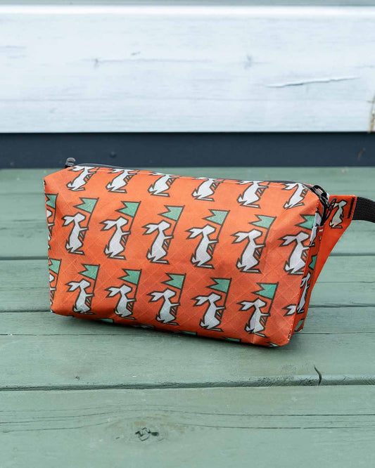 High Tail Designs The Ultralight Fanny Pack – TARCIT Limited｜Philly Orange 製品画像（正面）