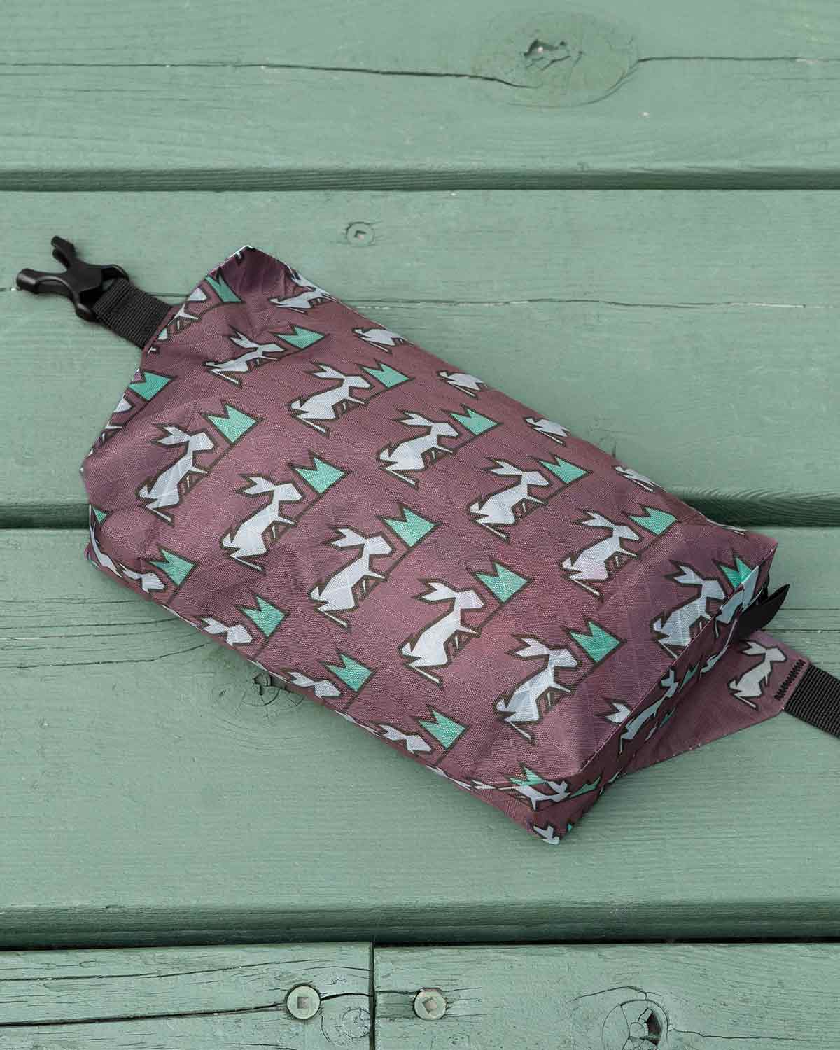 High Tail Designs The Ultralight Fanny Pack – TARCIT Limited｜Inadani Plum 製品画像