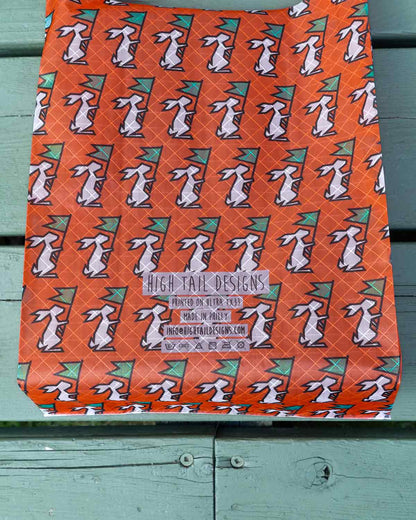 High Tail Designs TX33 Shopping Bags – TARCIT Limited｜ロゴ部分のディテール