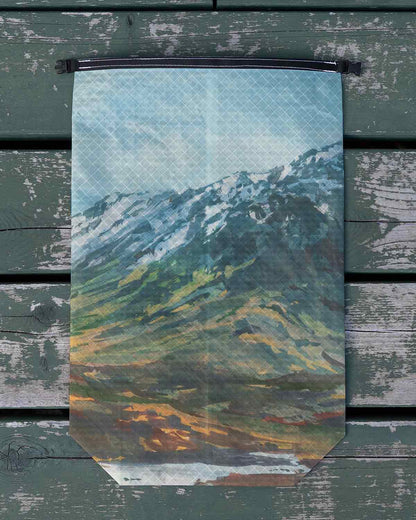 High Tail Designs TX50 Stuff Sacks Large｜Hannah Beimborn Wilderness Stay｜平置き