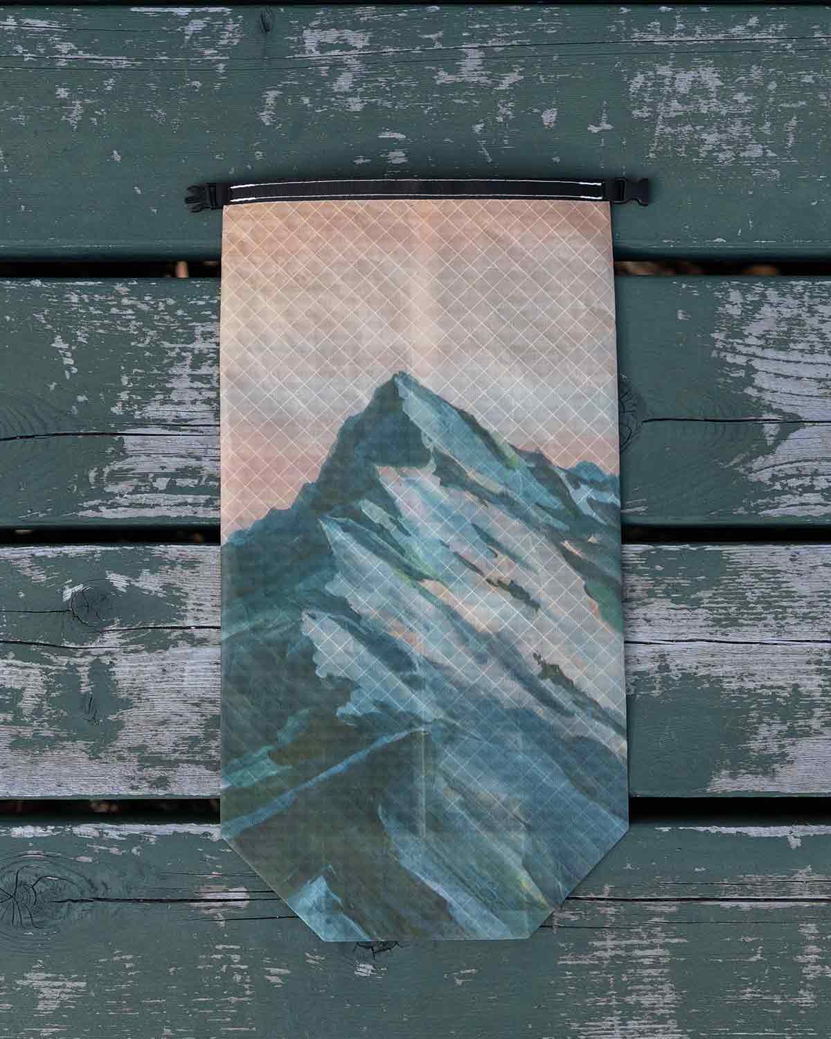 High Tail Designs TX50 Stuff Sacks Small｜Hannah Beimborn Mountain Glow｜平置き