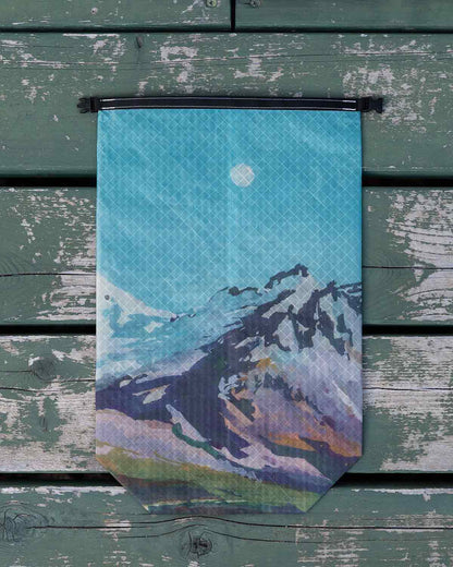 High Tail Designs TX50 Stuff Sacks Medium｜Hannah Beimborn Snowy Mountain Drive｜平置き
