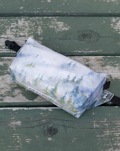 High Tail Designs｜Ultralight Fanny Pack｜Hannah Beimborn Foggy Forest｜TX95モデル 製品画像