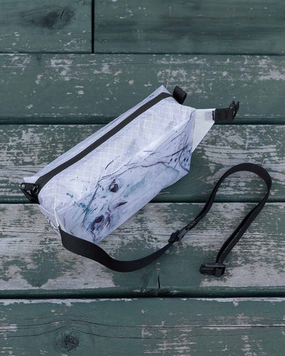 High Tail Designs Ultralight Fanny Pack v1.5｜Andrew Marshall Curious Hawk｜背面ビュー（TX95モデル）