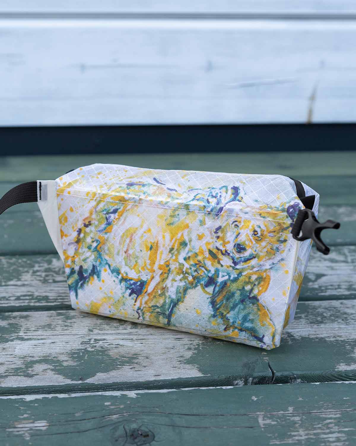 High Tail Designs Ultralight Fanny Pack v1.5｜Andrew Marshall Grizzly Bear｜TX95モデル 背面ポケット ディテール