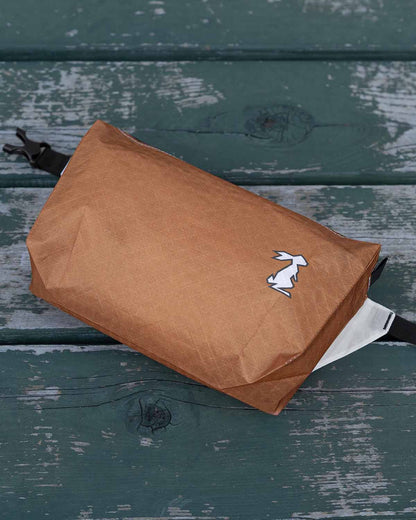 High Tail Designs Ultralight Fanny Pack v1.5｜Chestnut｜TX95モデル 製品外観