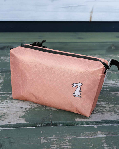 High Tail Designs Ultralight Fanny Pack v1.5｜Coral｜製品外観（TX95モデル）