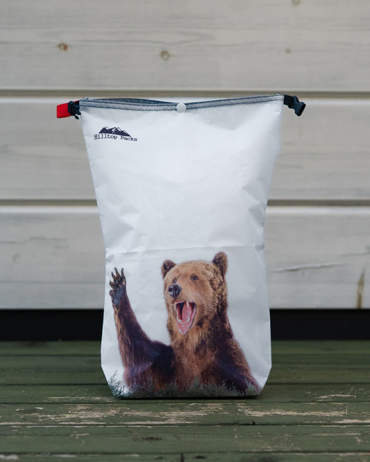 Hilltop Packs フードバッグ Fun Print Yo Bear Small｜製品画像 熊プリントデザイン 防水フードバッグ
