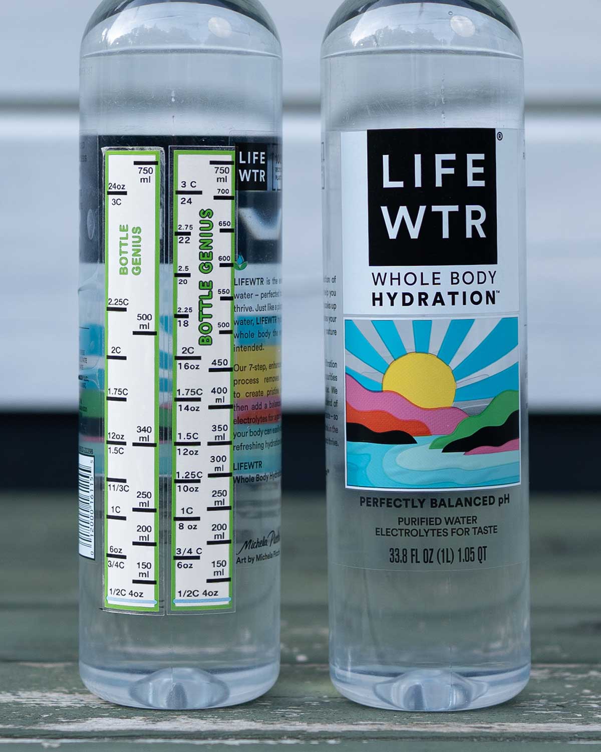 HYKLYF Bottle Genius 2種類（Aタイプ・Bタイプ）の比較画像とLIFEWTRボトル