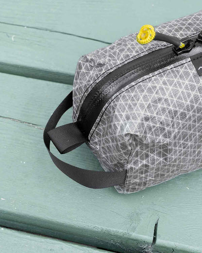 Mountain Laurel Designs Dopp Kit Bag｜Ultra 80X ハンドル部分のディテール