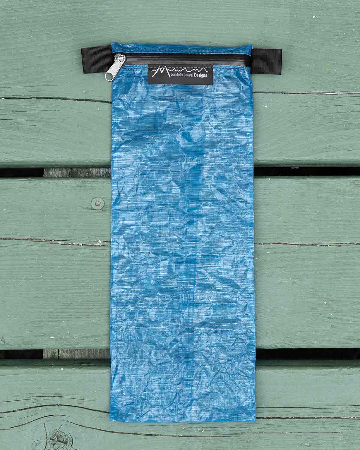 Mountain Laurel Designs DCF Zip Stake Sack｜Blue 製品画像
