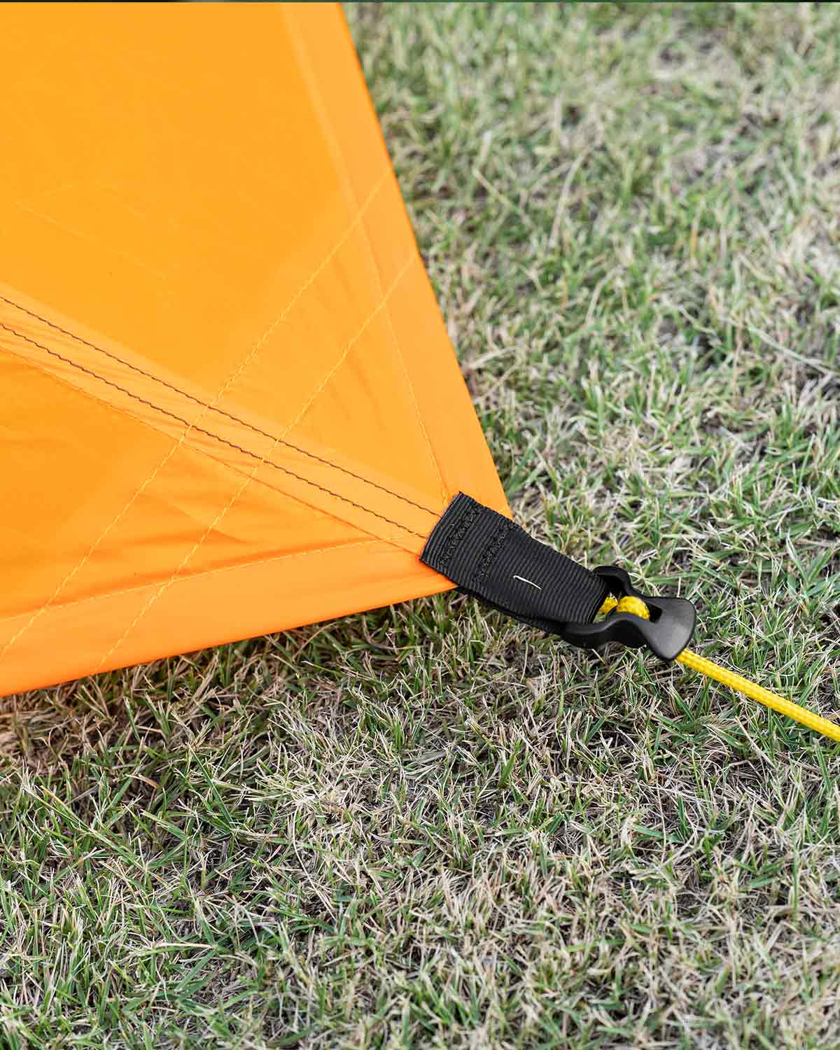 Mountain Laurel Designs DuoMid Orange｜コーナーのタイアウトポイントのディテール