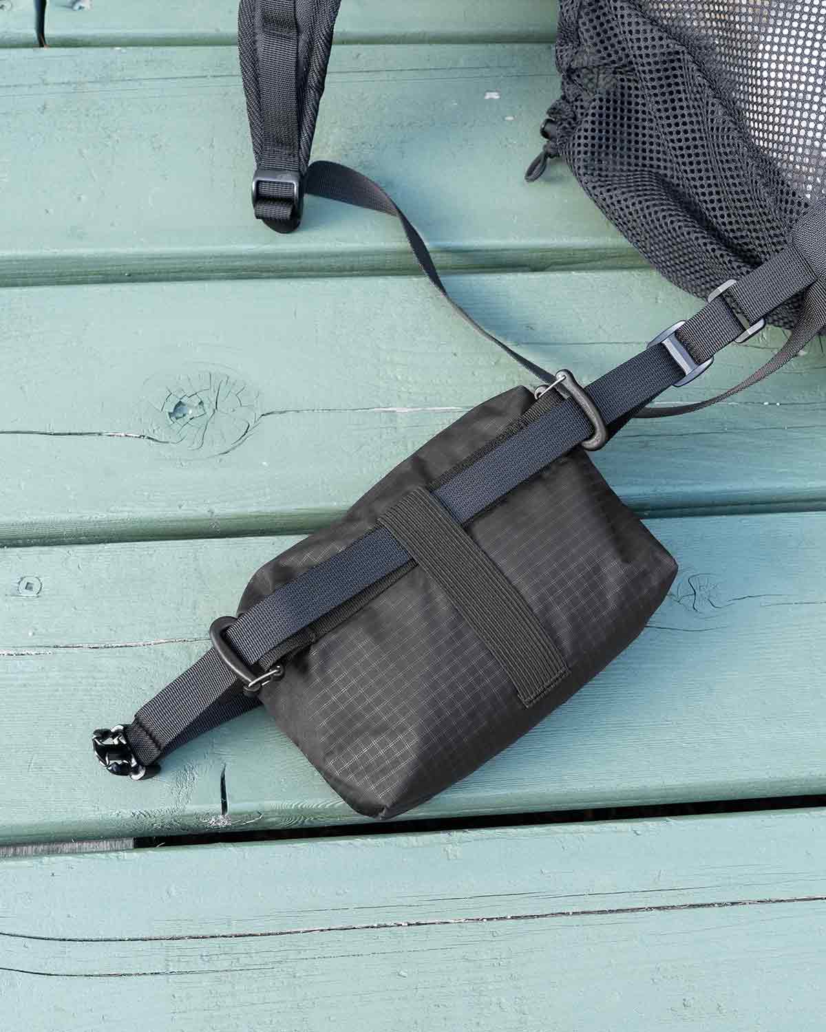 Mountain Laurel Designs Pack Pockets｜製品画像（細身のヒップベルトへの装着のディテール）
