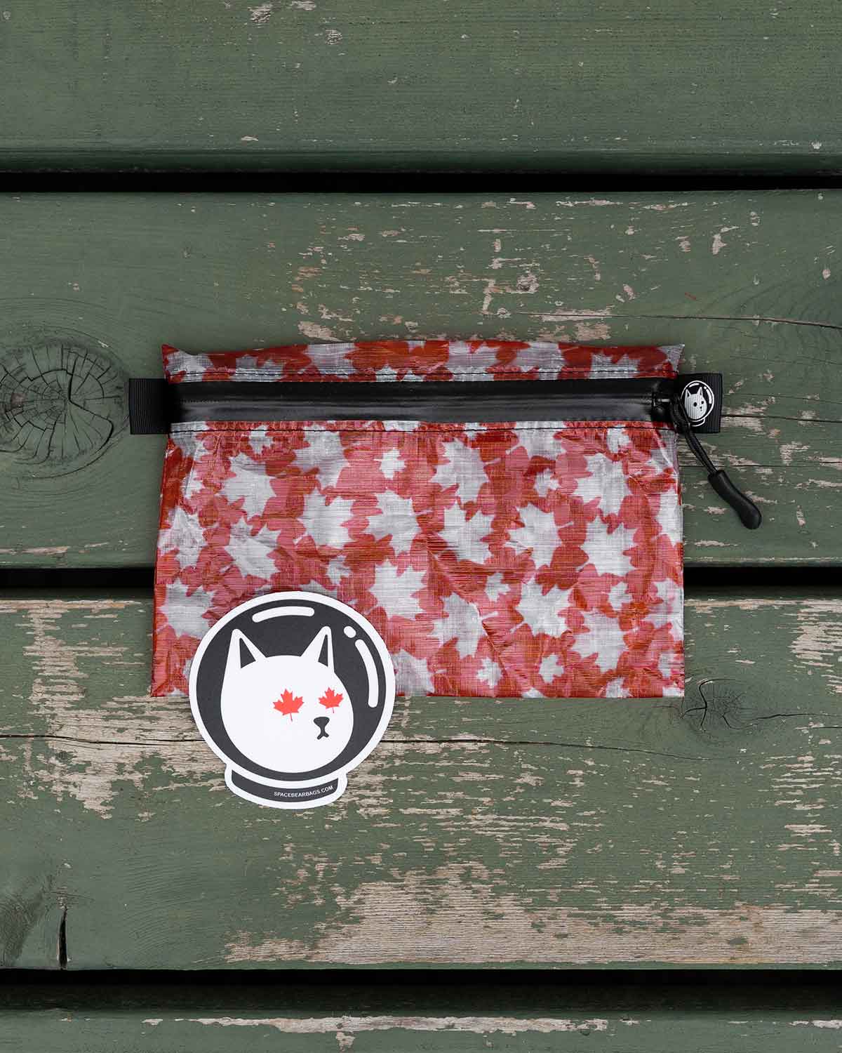 Space Bear Bags O CANADA 限定ポーチ｜カナダ限定メープルリーフステッカー 詳細画像