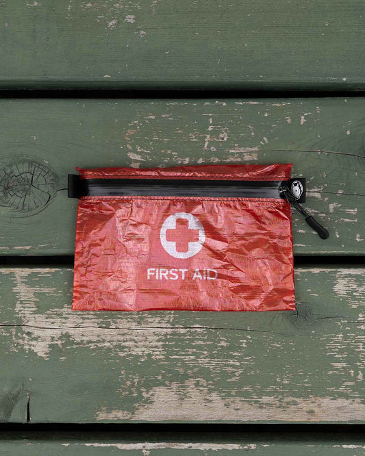Space Bear Bags Dyneema First Aid Pouch｜DCF製 軽量ファーストエイドポーチ 製品画像