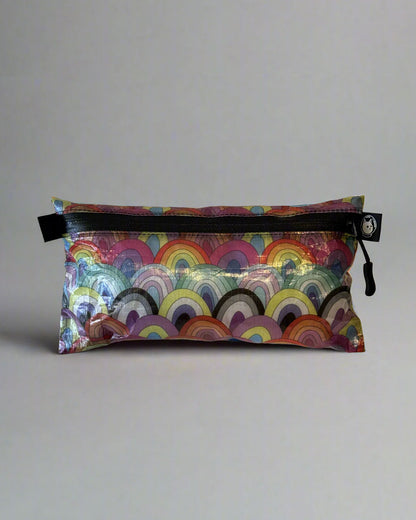 Space Bear Bags Dyneema Pride Pouch｜超軽量・防水ULポーチ 公式製品画像