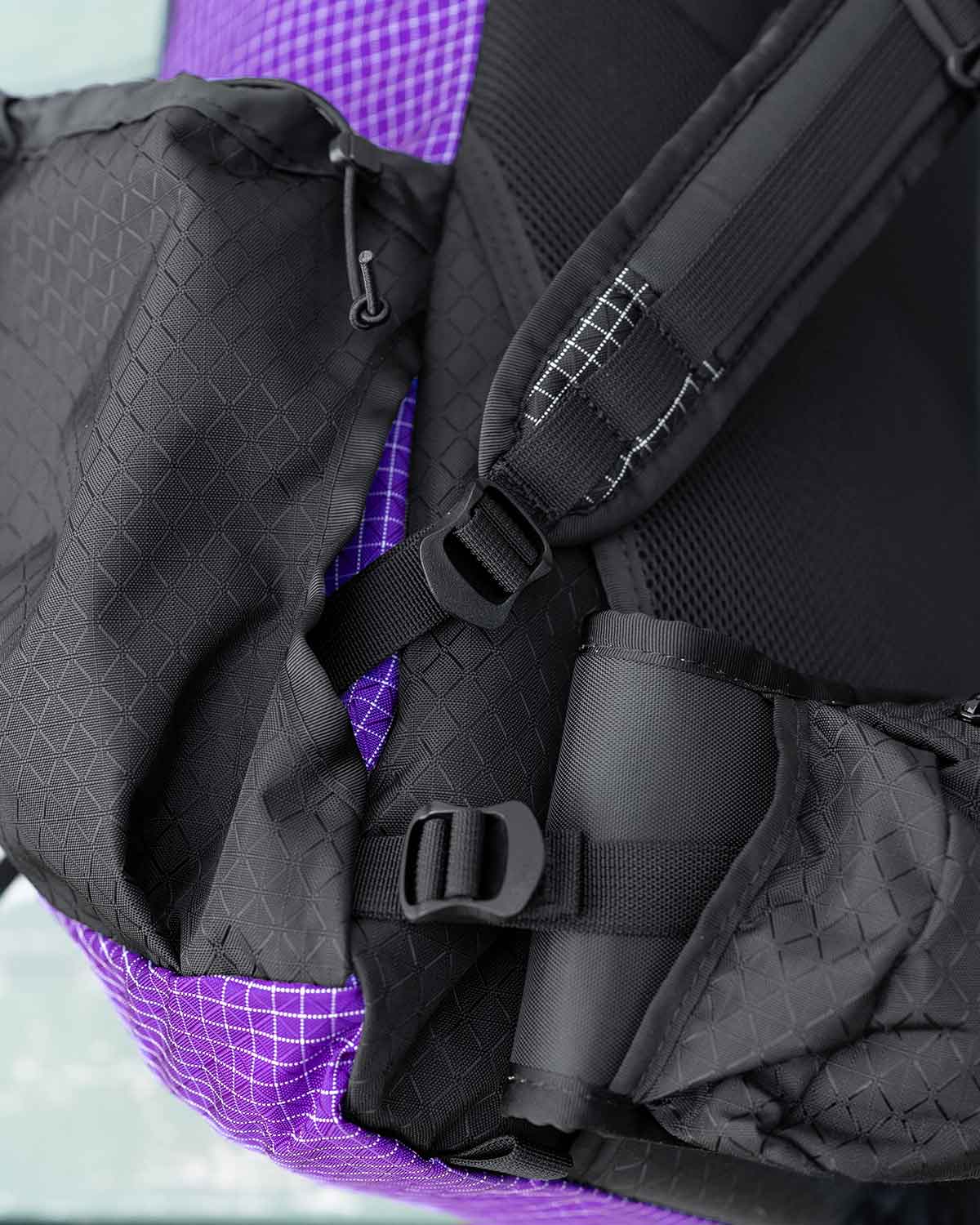 ULA Equipment Circuit SV｜ディテール画像 ヒップベルト調整部分（Purple／Robic）