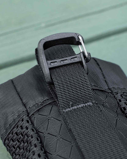 ULA Equipment Deploy｜ディテール画像｜Duraflex ¾" Gatekeeper G Hooks