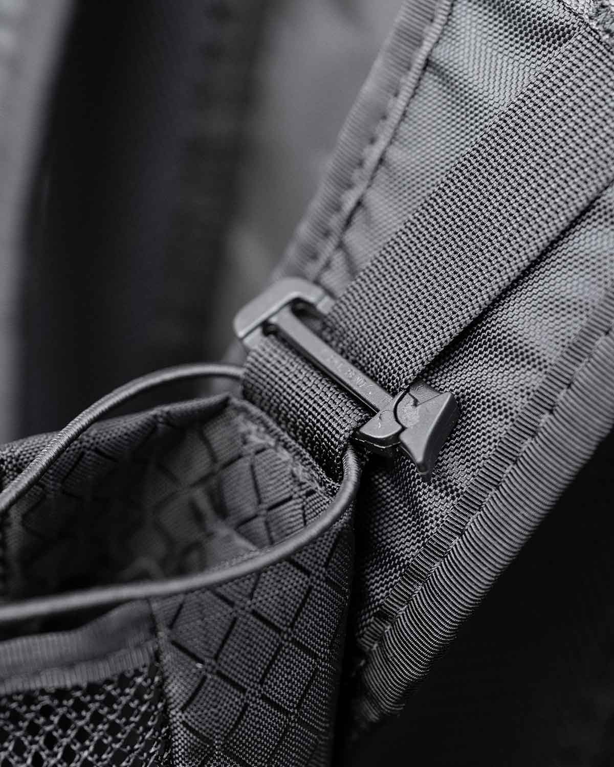 ULA Equipment Deploy｜ディテール画像｜スリッククリップ（デイジーチェーンへの取り付け用パーツ）