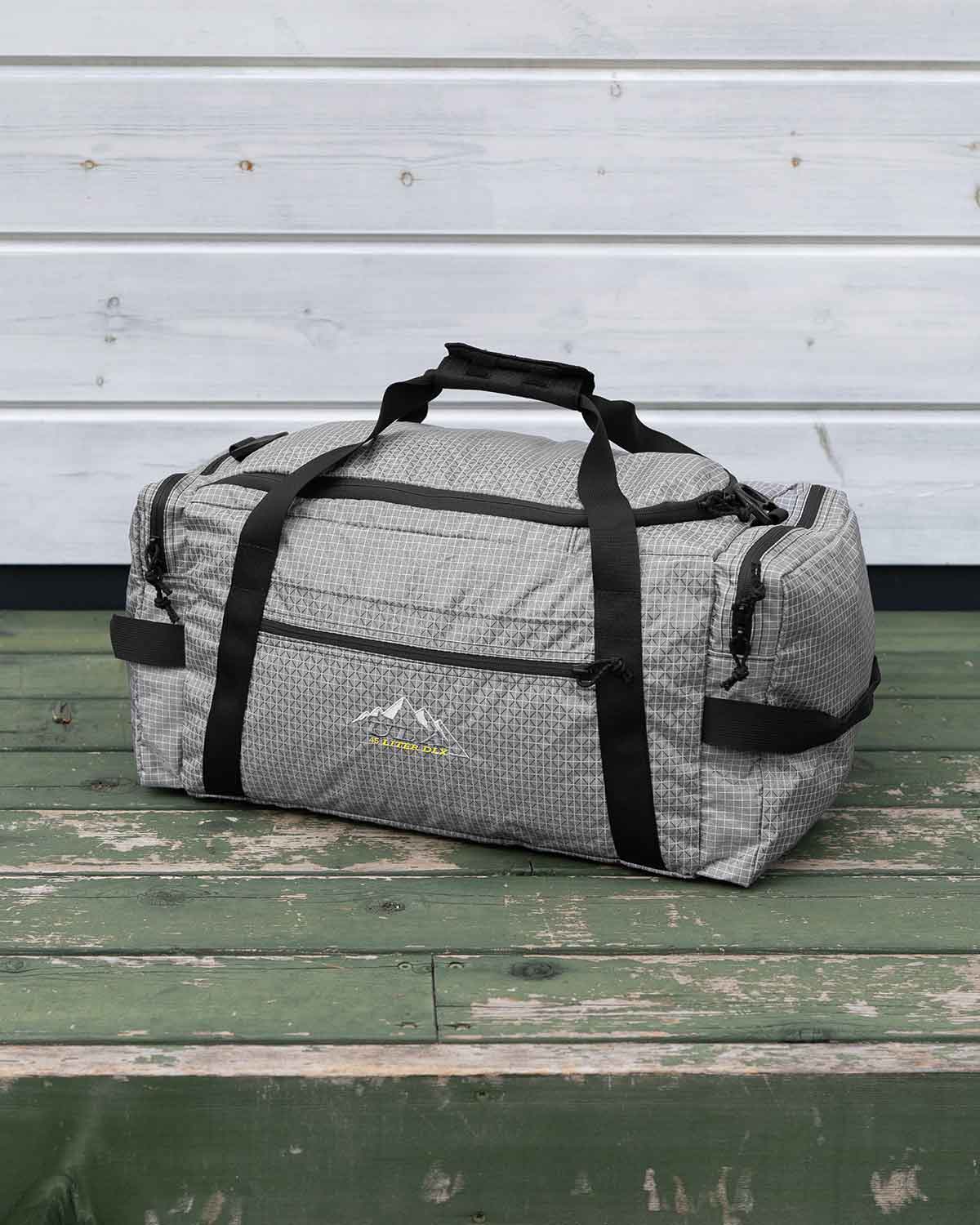 ULA Equipment DLX Duffle Bag｜軽くて丈夫な折りたためるダッフル