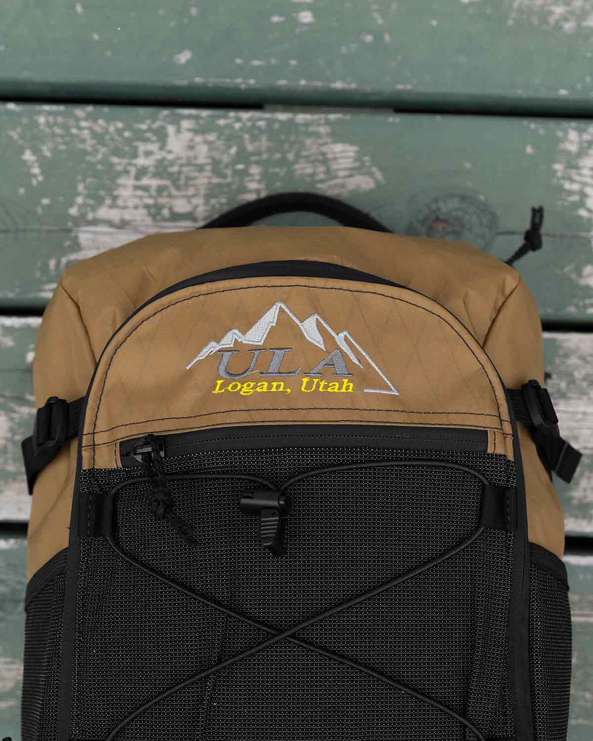 ULA Equipment Dragonfly｜X-Pac VX21 Coyote Brown モデル ロゴ・素材ディテール（製品画像）