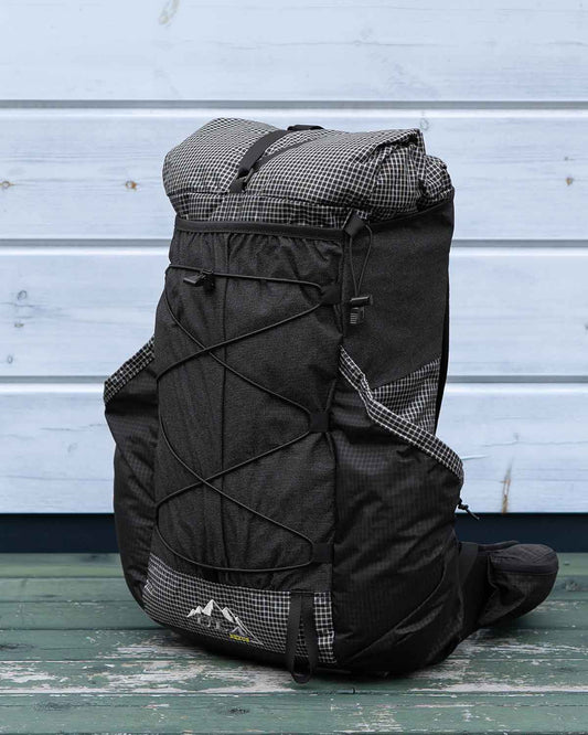 ULA Equipment Nexus｜製品画像 斜め（Black Beauty／UltraGrid）