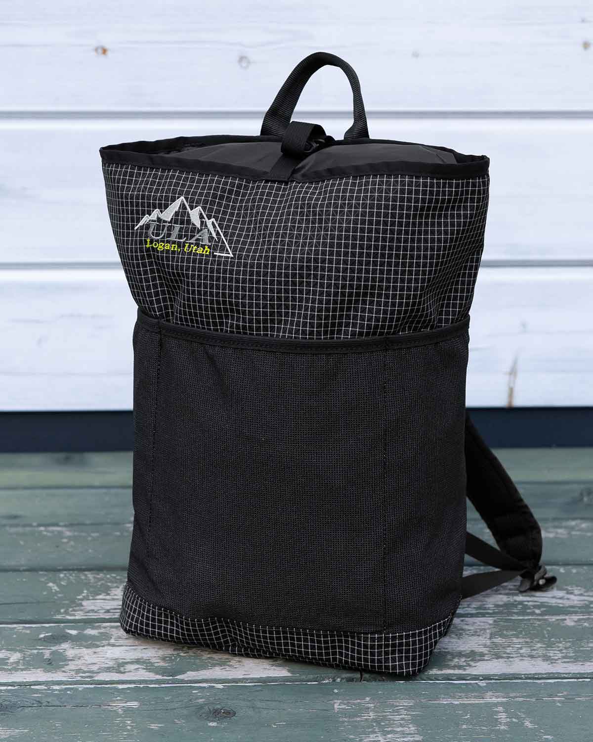 ULA Equipment Robic Packrat（ロビック・パックラット） Black｜製品画像 斜め