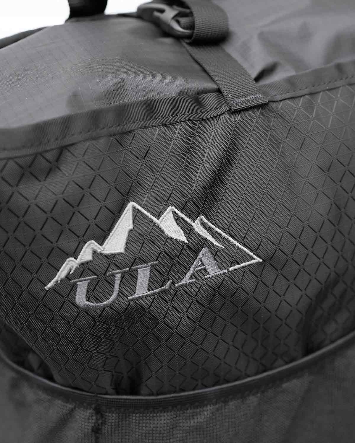 ULA Equipment Robic Packrat（ロビック・パックラット） Black Diamond｜ディテール画像 刺繍ロゴ 素材感