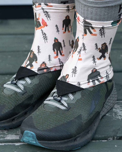 Ultra Gam アンクルゲイター｜Sasquatch 柄 着用イメージ