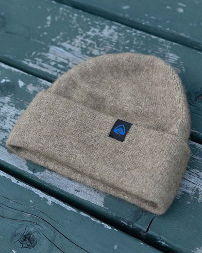 Zpacks Brushtail Possum Beanie｜Natural（ナチュラル）｜斜めからのビュー