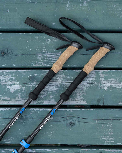 Zpacks Carbon Fiber Trekking Pole 製品画像｜コルクグリップとエクステンショングリップの詳細