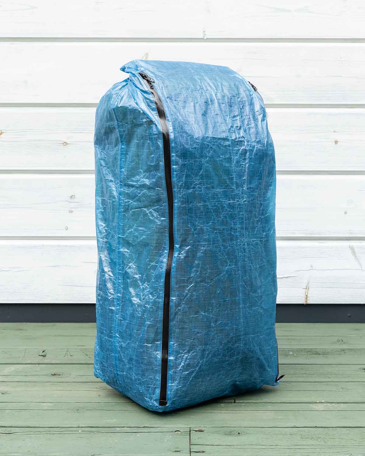 Zpacks Deluxe Airplane Case / Pack Cover｜背面のジッパー構造のディテール